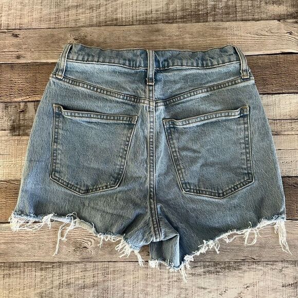 Universal Thread Denim Distressed Hem High Rise | 4/27R - Picture 2 of 6